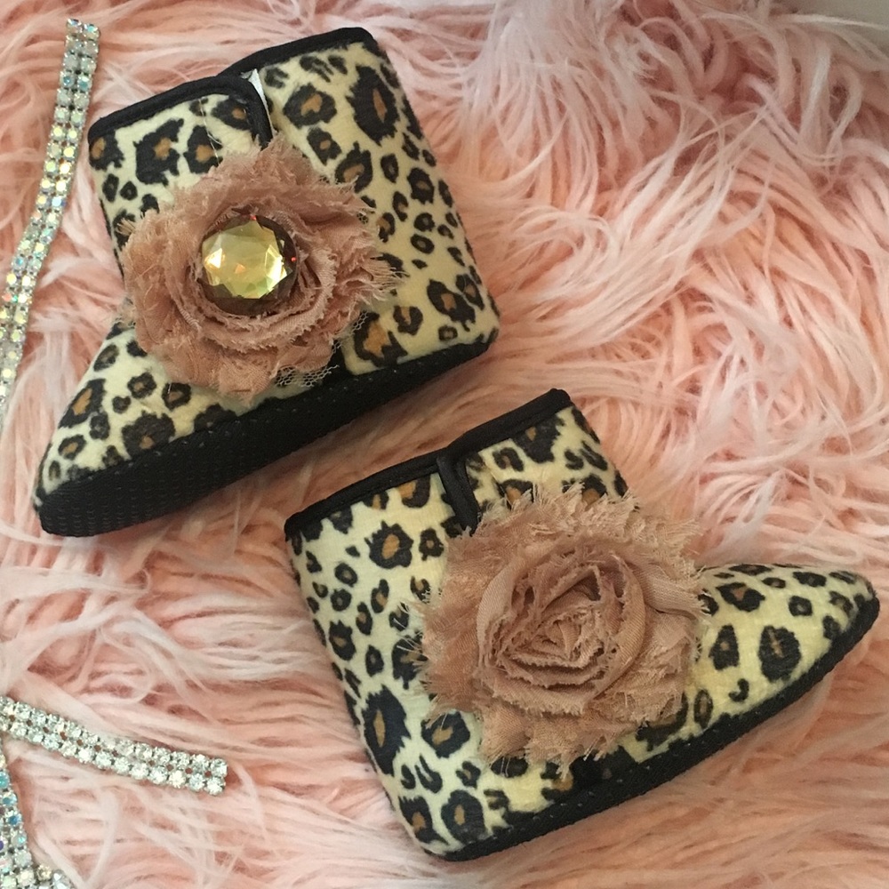 SALE Leopard Print Baby Booties Fur Insole
